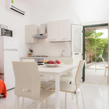 Ferienhaus Casa Giuditta Con Piscina A 110 Mt Dalla Di