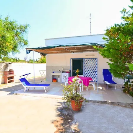 Casa Giuditta Con Piscina A 110 Mt Dalla Di *