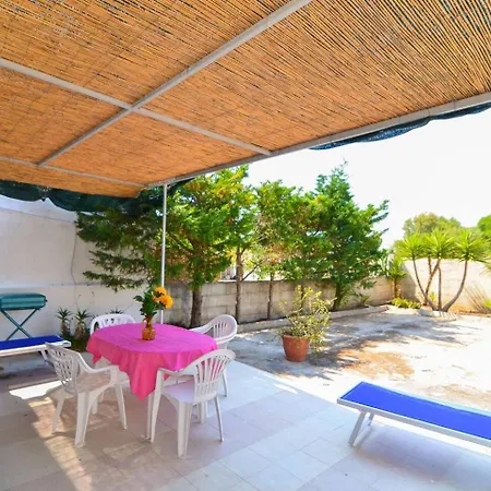 Casa Giuditta Con Piscina A 110 Mt Dalla Di Punta Prosciutto